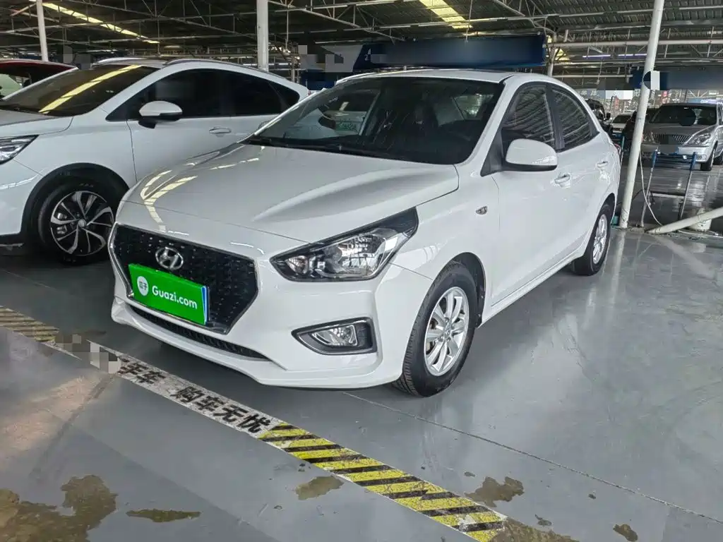 Hyundai Verna — фото 2