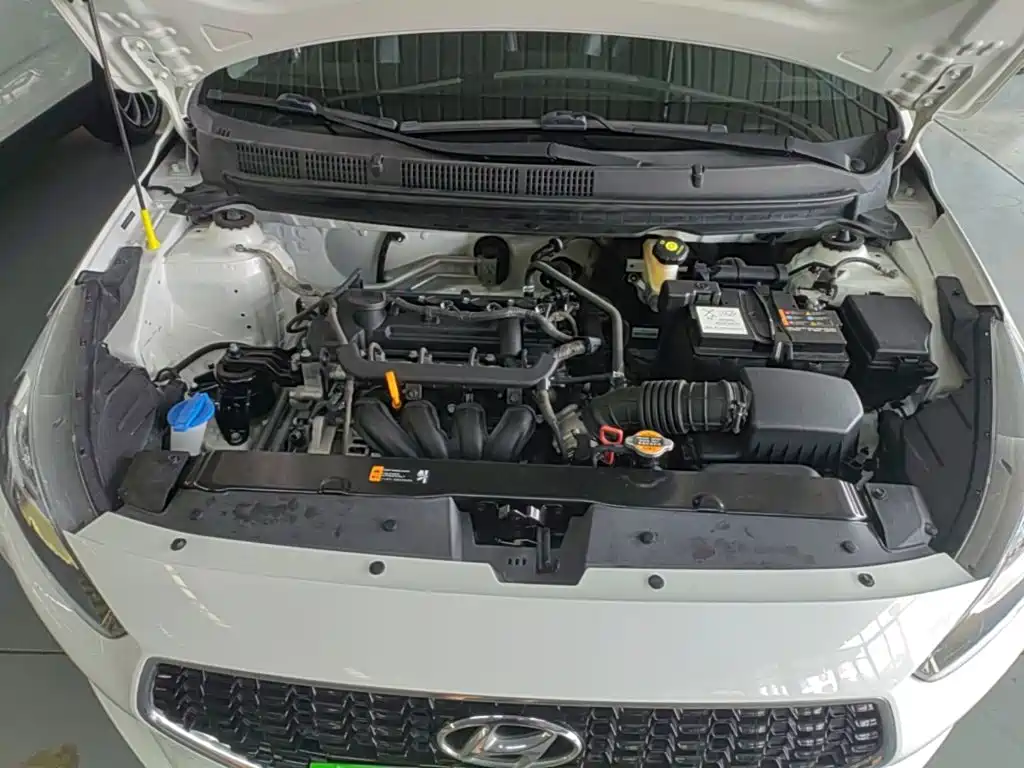 Hyundai Verna — фото 20