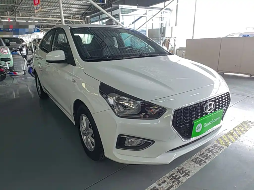Hyundai Verna — фото 4
