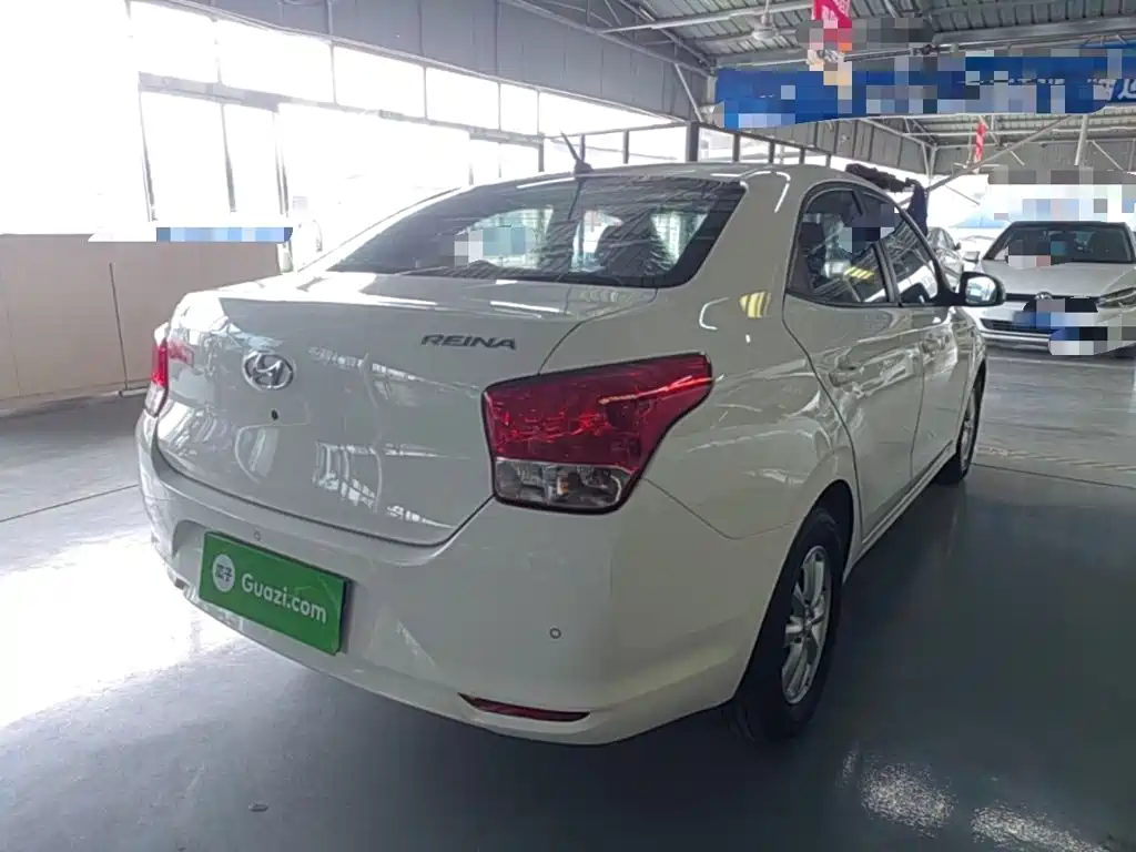 Hyundai Verna — фото 7