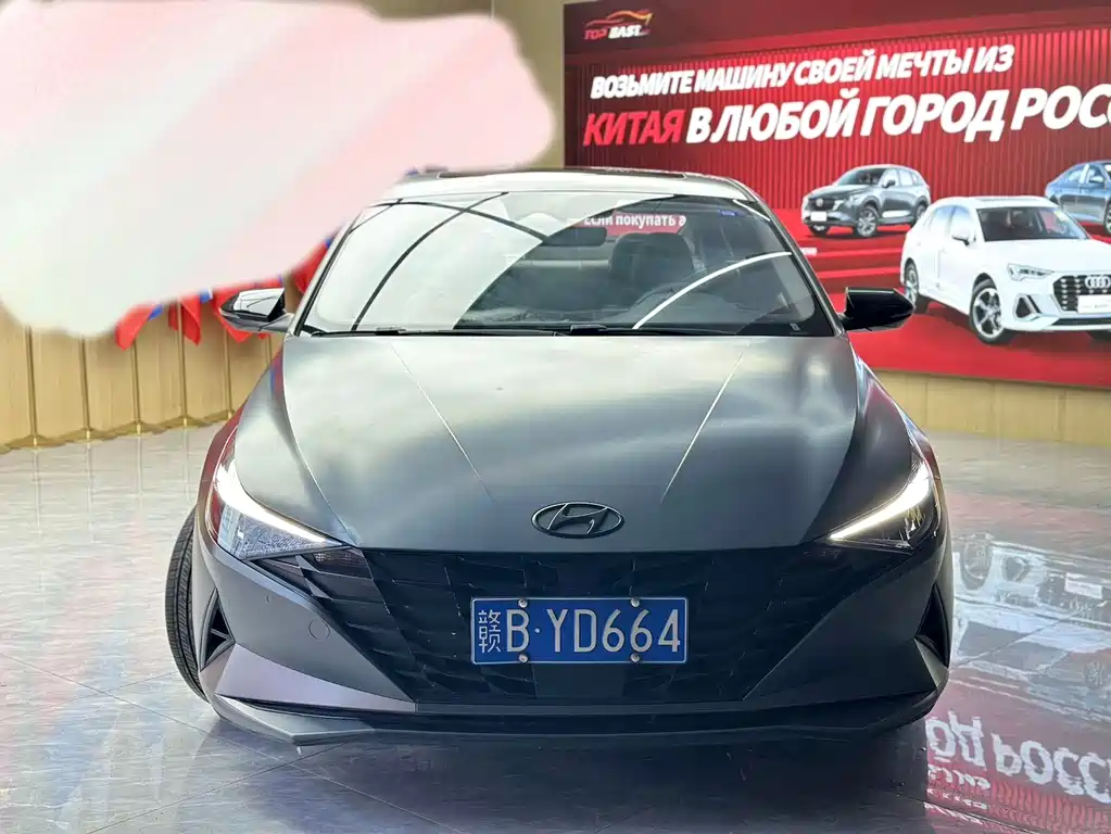 Hyundai Elantra — фото 2