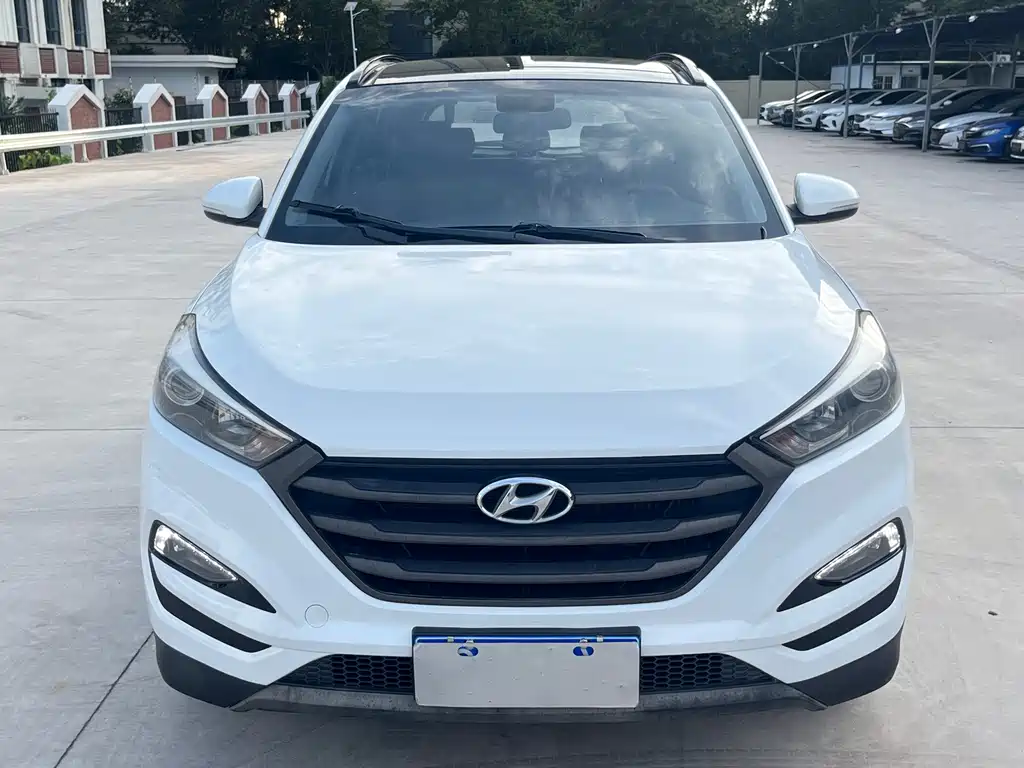 Hyundai Tucson — фото 2