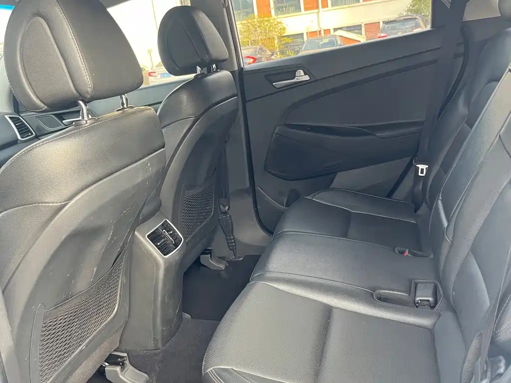 Hyundai Tucson — фото 14