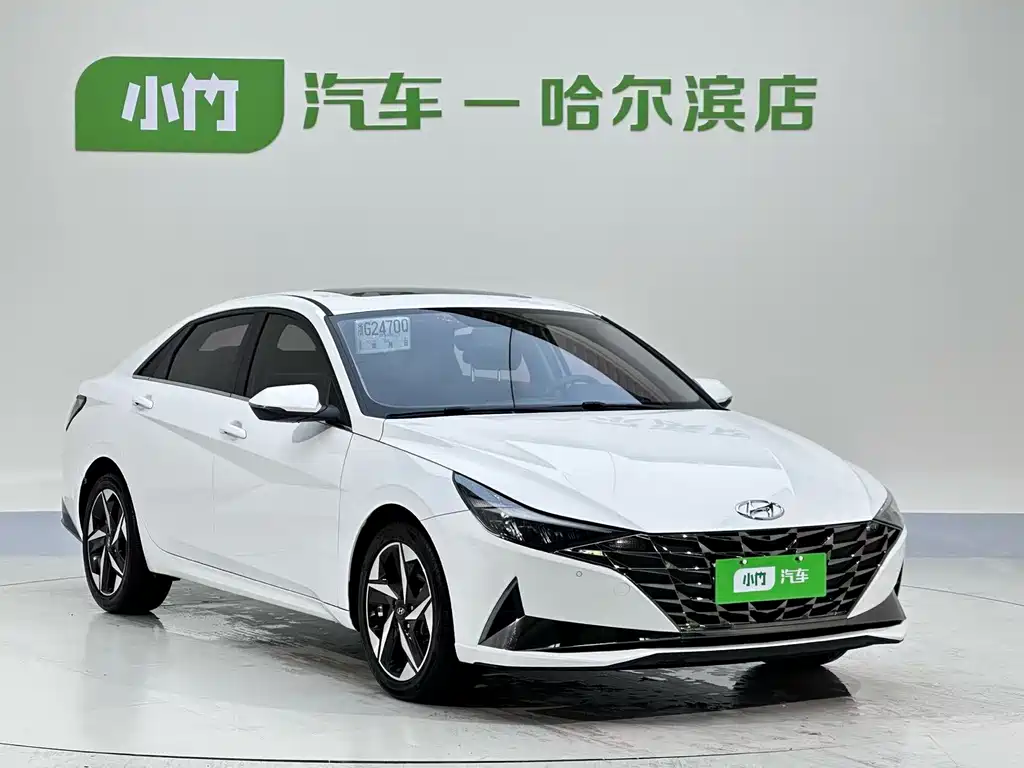 Hyundai Elantra — фото 3