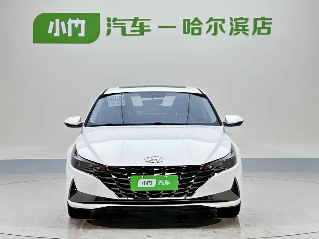 Hyundai Elantra — фото 5