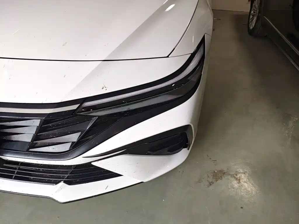 Hyundai Elantra — фото 18