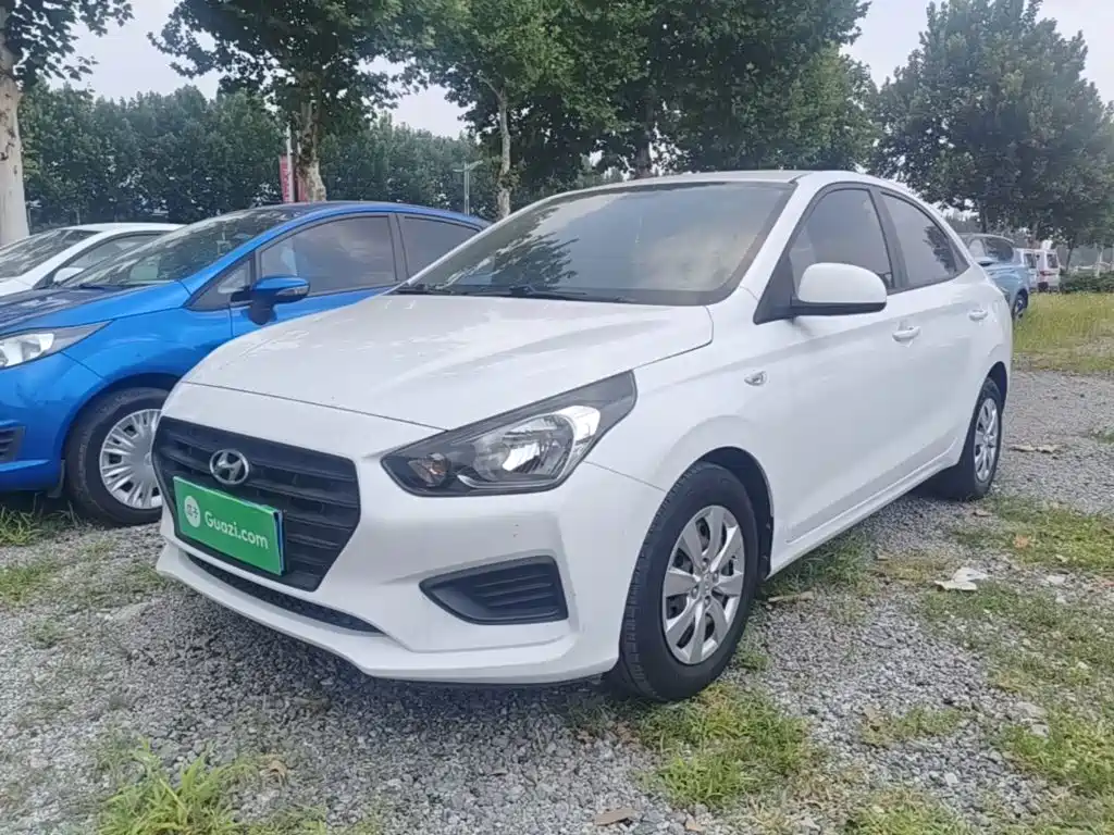 Hyundai Verna — фото 2