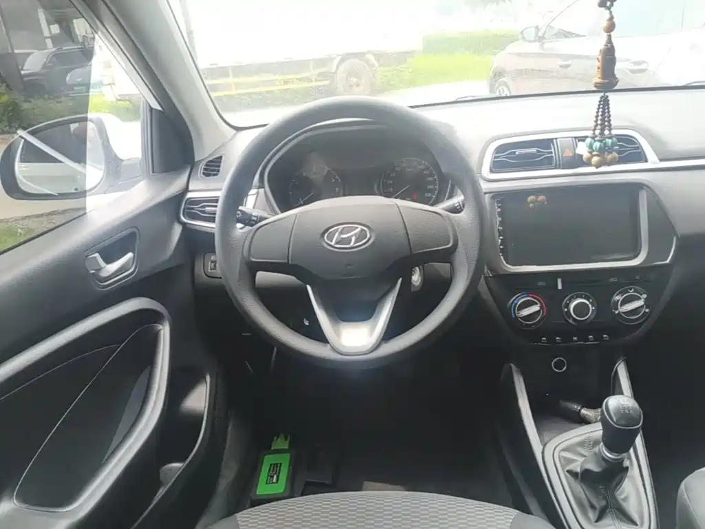 Hyundai Verna — фото 11