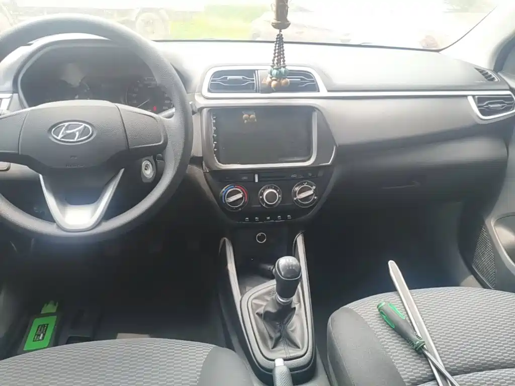 Hyundai Verna — фото 13