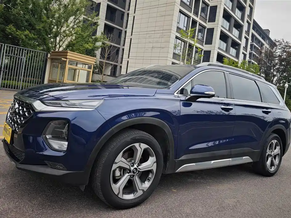 Hyundai Santa Fe — фото 3