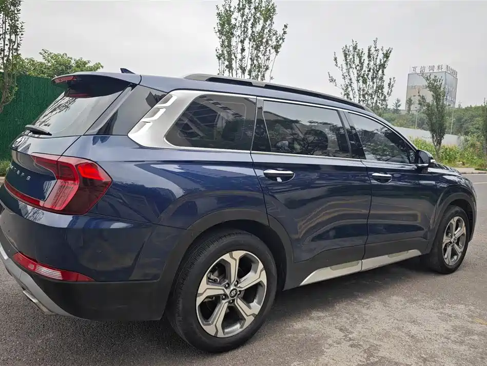 Hyundai Santa Fe — фото 4