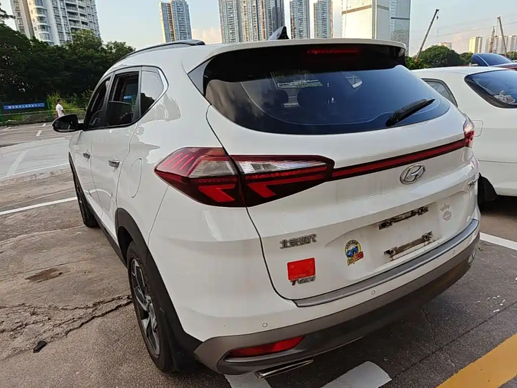 Hyundai Tucson — фото 5