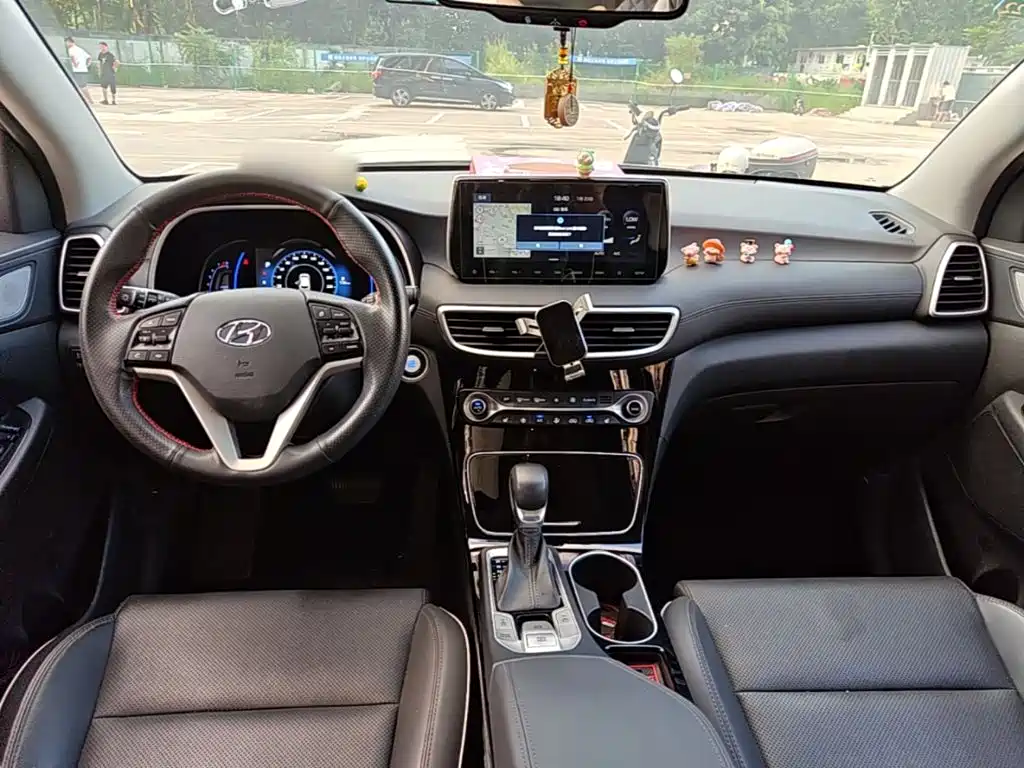 Hyundai Tucson — фото 10