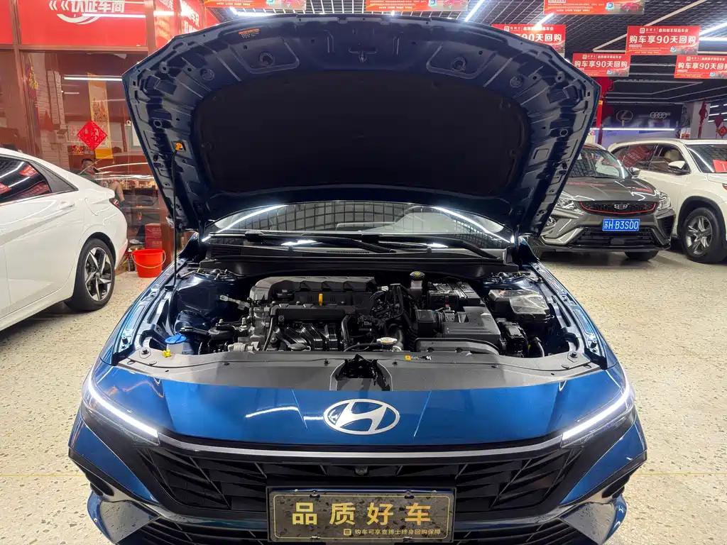 Hyundai Elantra — фото 37