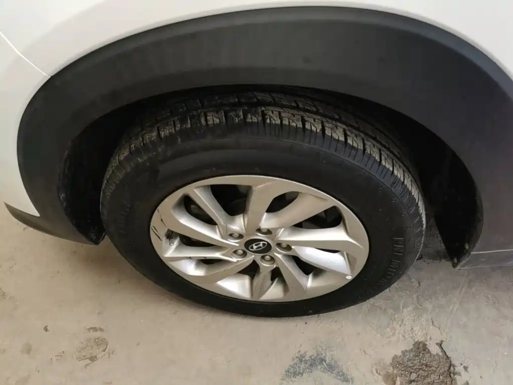 Hyundai Tucson — фото 23
