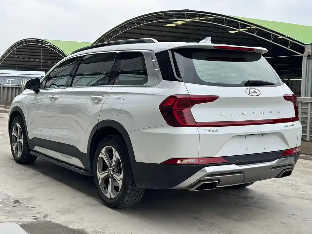 Hyundai Santa Fe — фото 4
