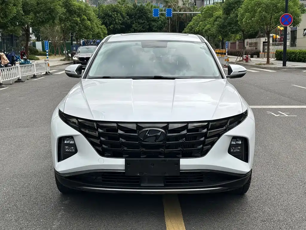 Hyundai Tucson — фото 2