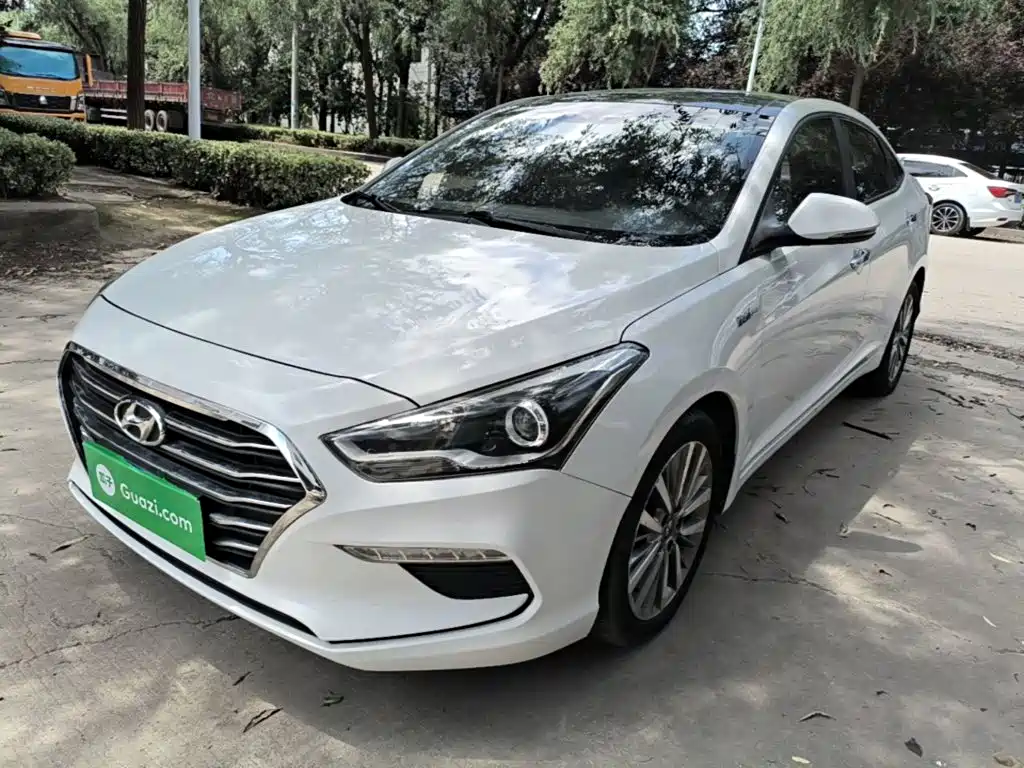 Hyundai Mistra — фото 2