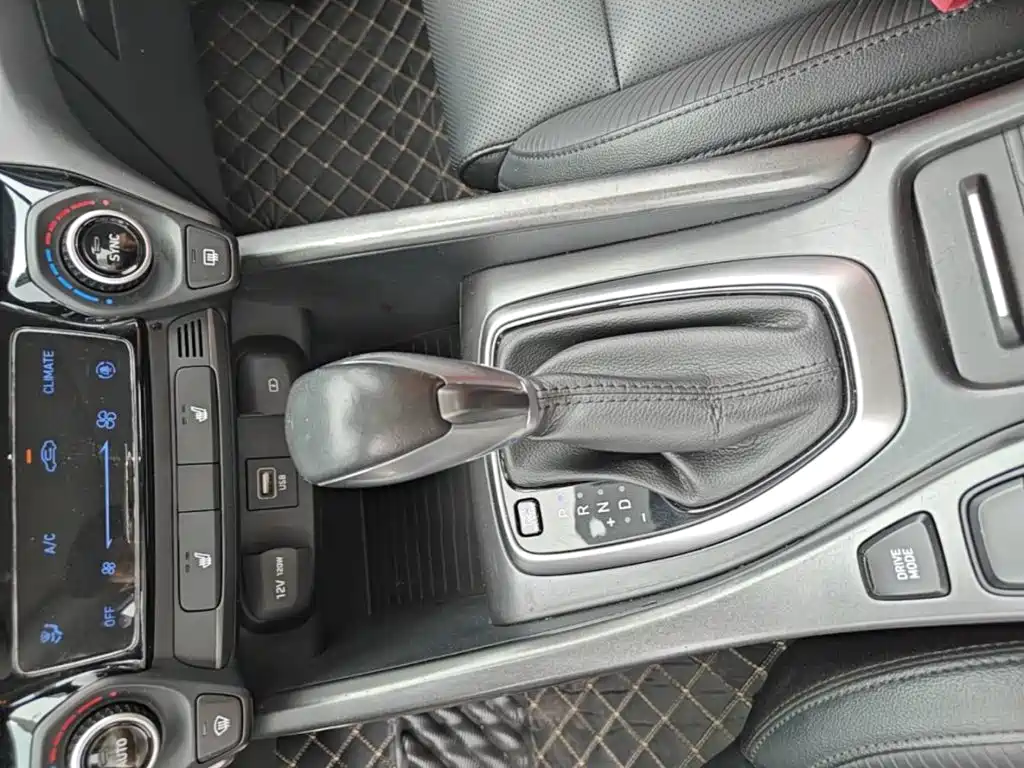 Hyundai Fista — фото 10
