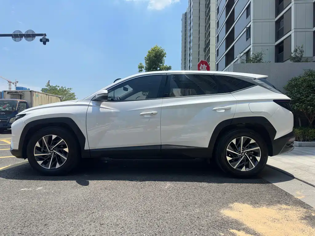 Hyundai Tucson — фото 8