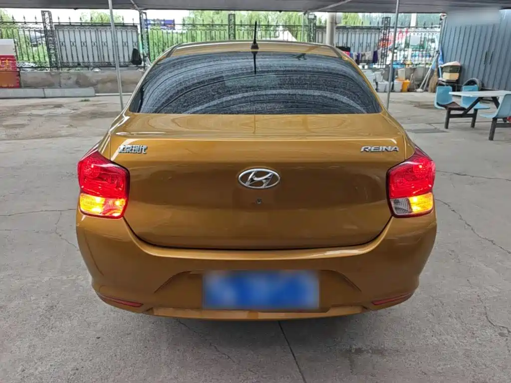 Hyundai Verna — фото 6