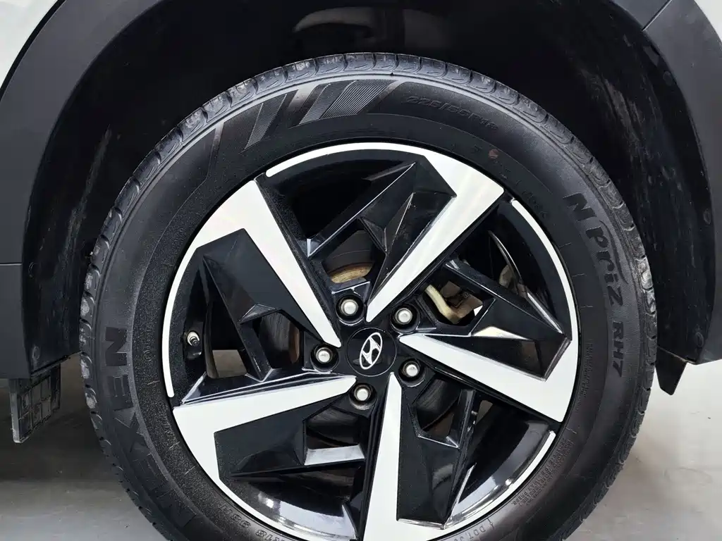 Hyundai ix35 — фото 15