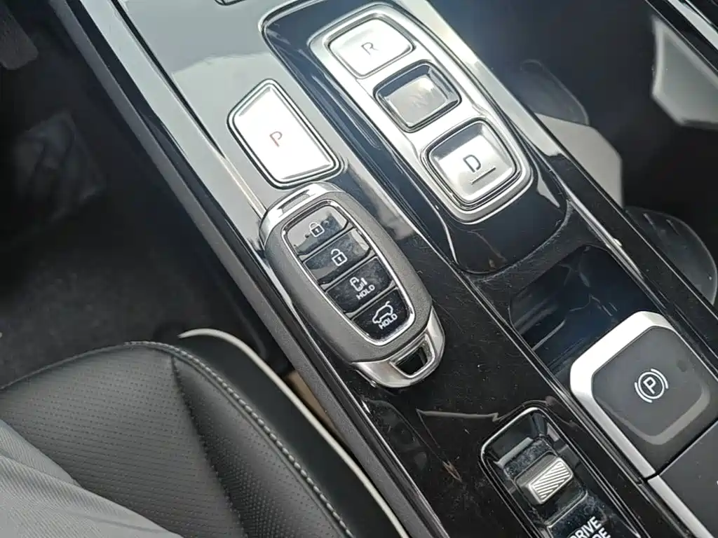 Hyundai Custo — фото 9
