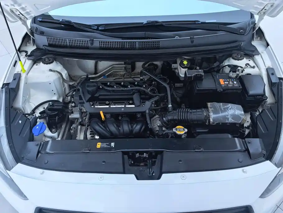 Hyundai Verna — фото 10