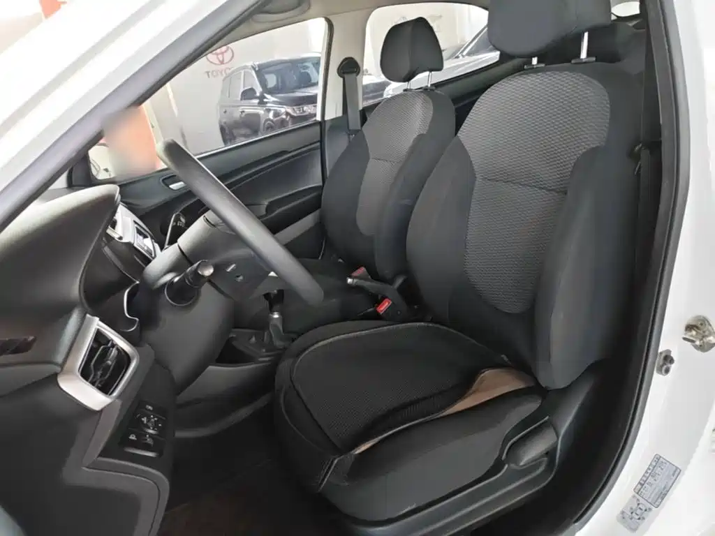 Hyundai Verna — фото 15