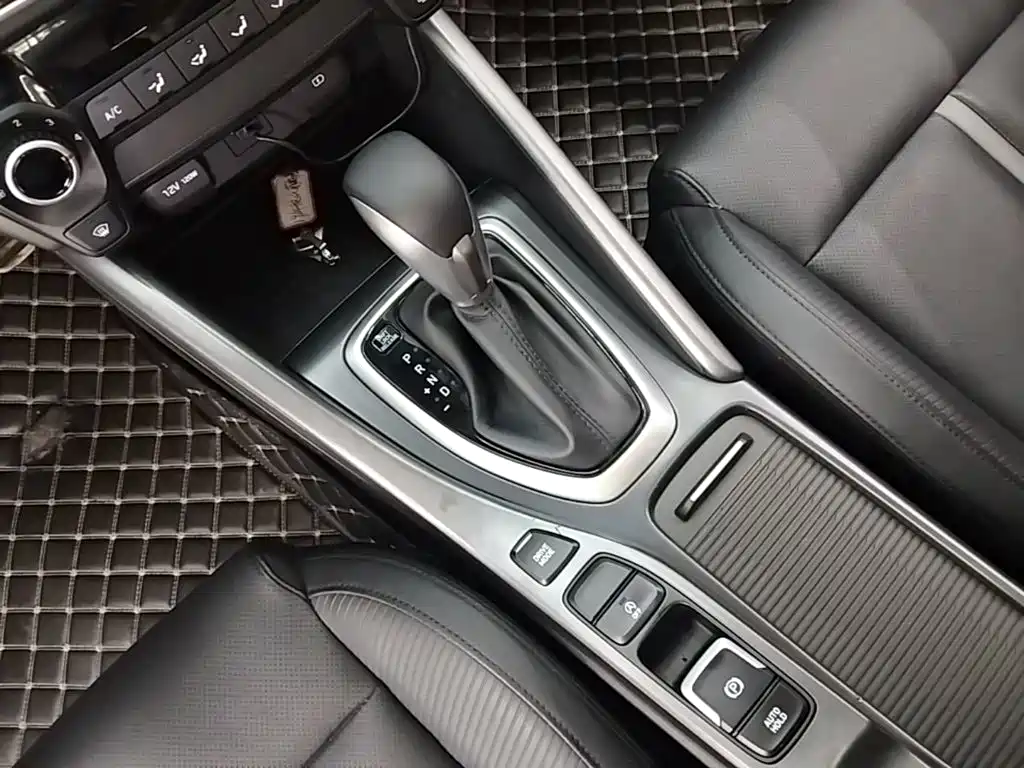 Hyundai Fista — фото 14