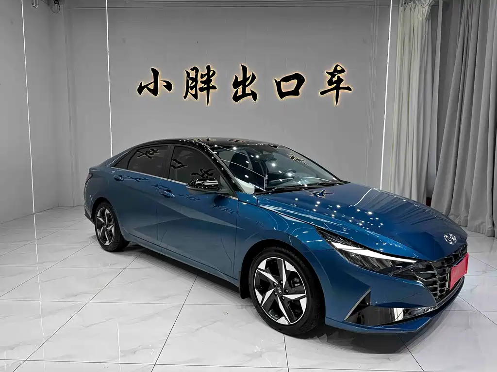 Hyundai Elantra — фото 3