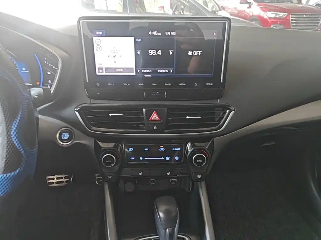Hyundai Fista — фото 13
