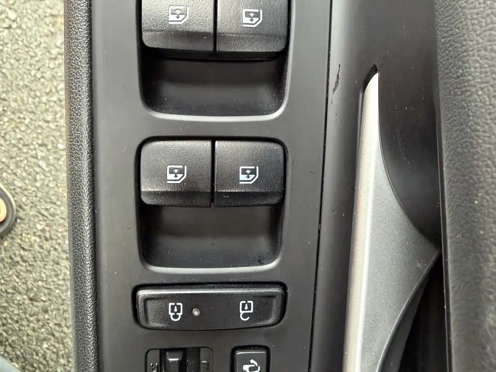 Hyundai Elantra — фото 6