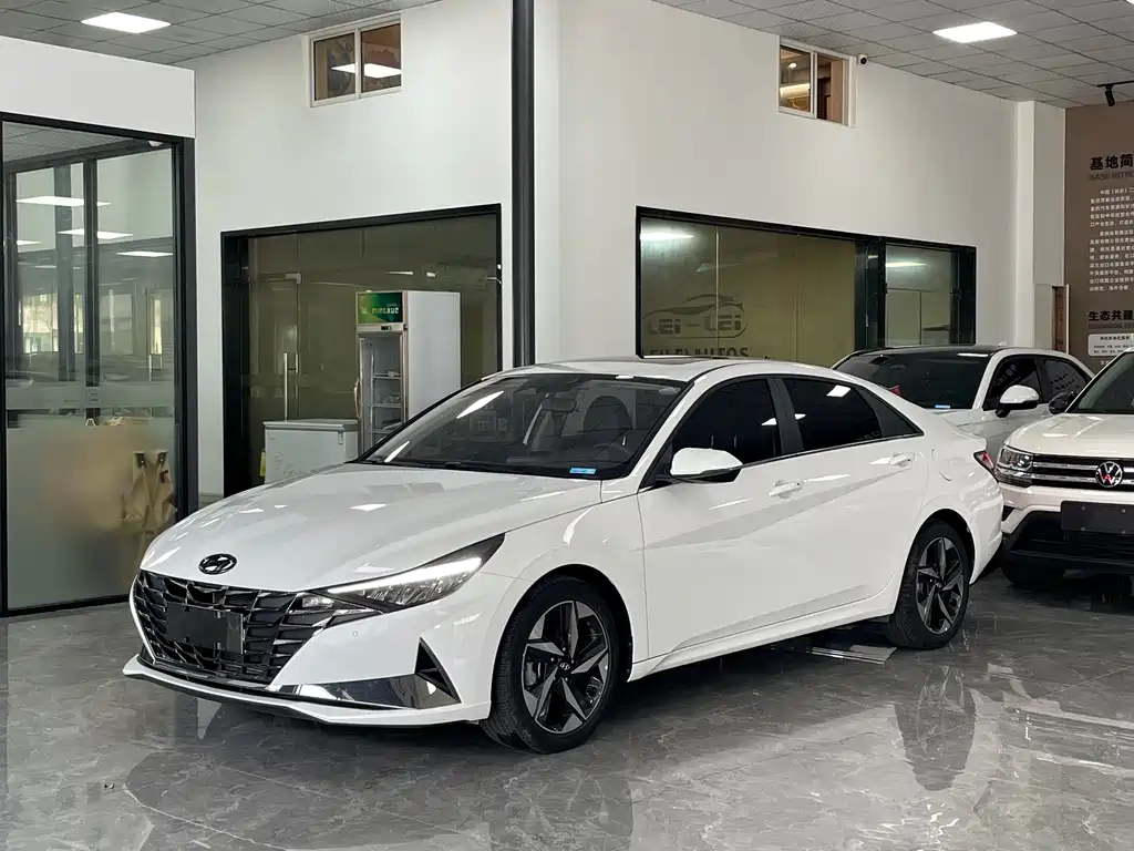 Hyundai Elantra
