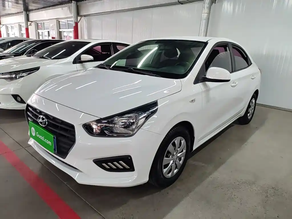 Hyundai Verna — фото 2