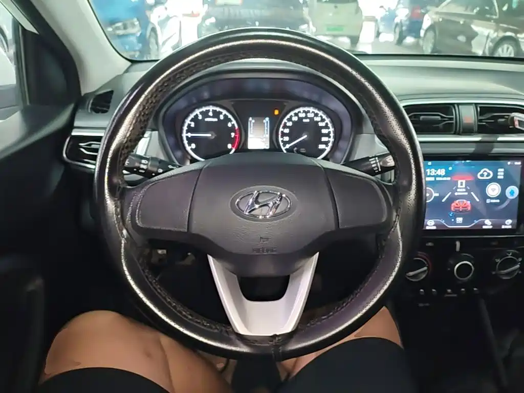 Hyundai Verna — фото 11