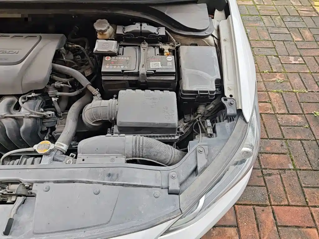 Hyundai Elantra — фото 22