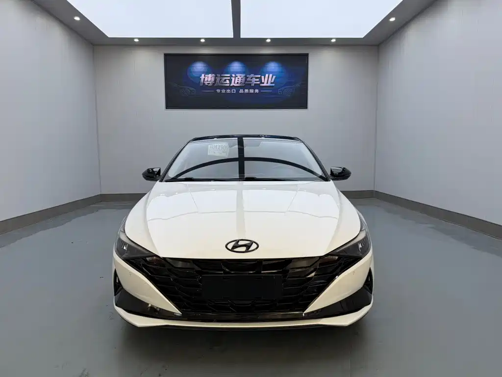 Hyundai Elantra — фото 2