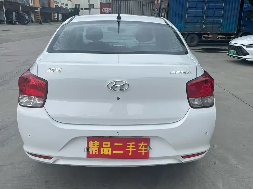 Hyundai Verna — фото 4