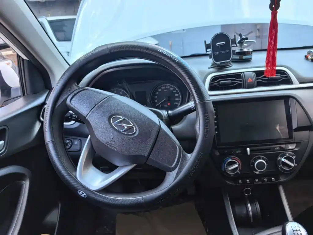 Hyundai Verna — фото 11
