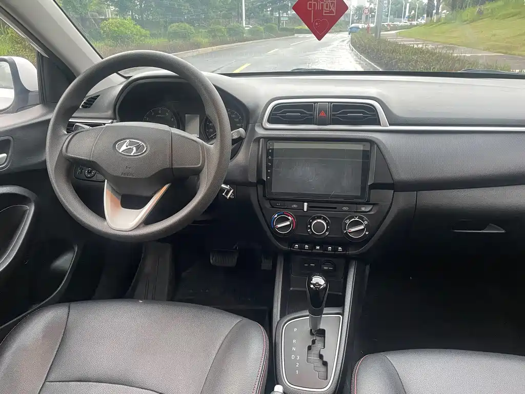 Hyundai Verna — фото 9