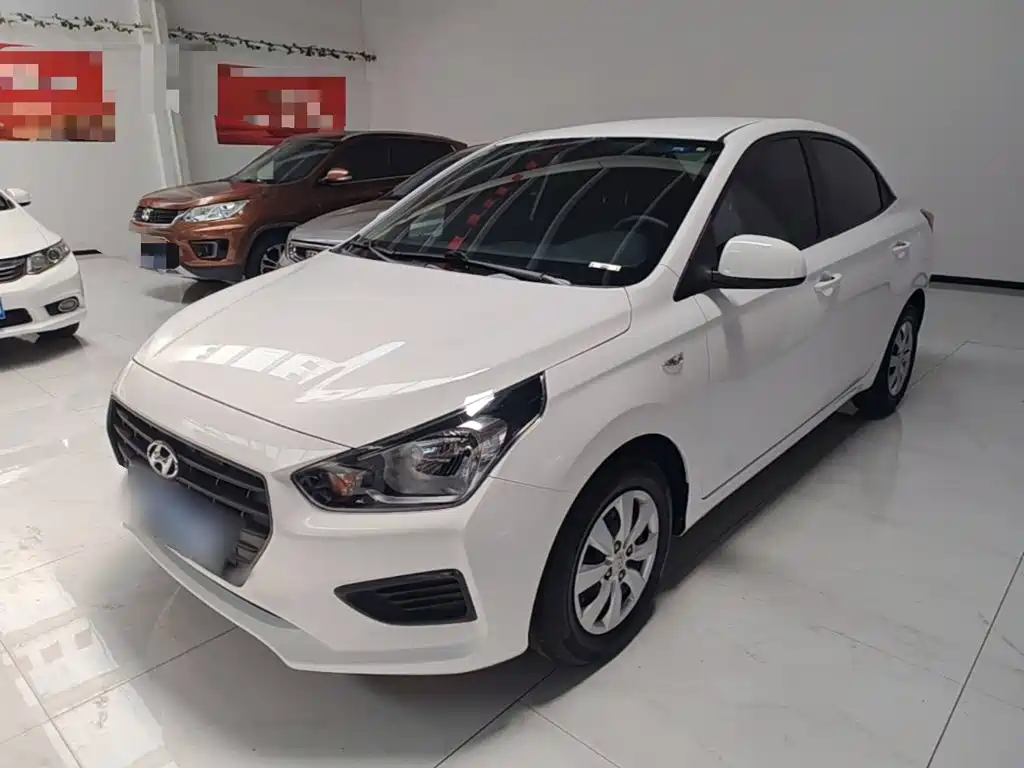 Hyundai Verna — фото 2