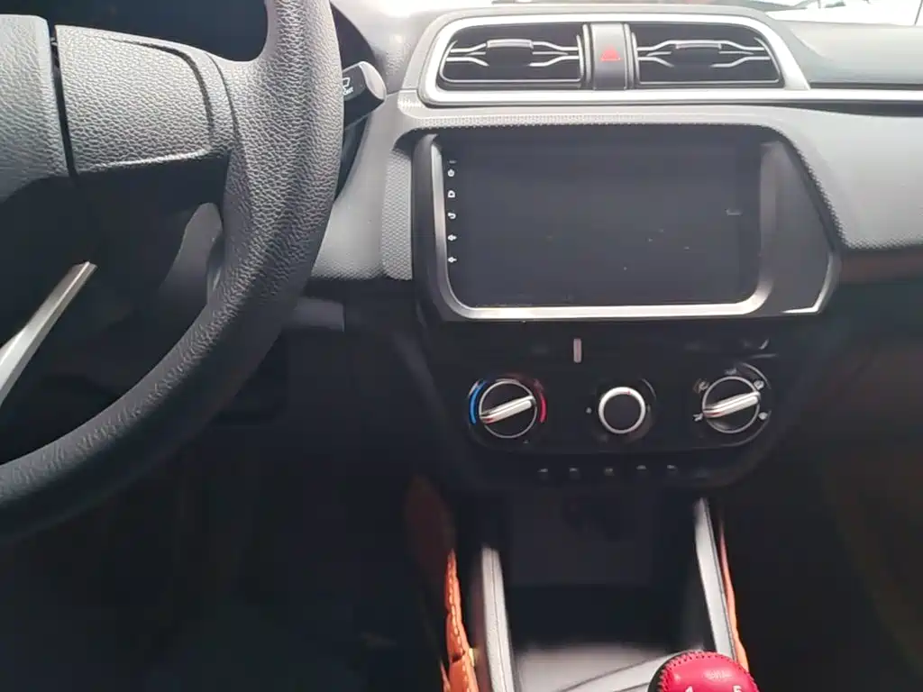 Hyundai Verna — фото 10