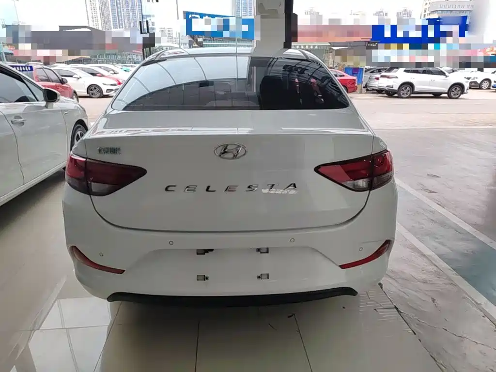 Hyundai Elantra — фото 6