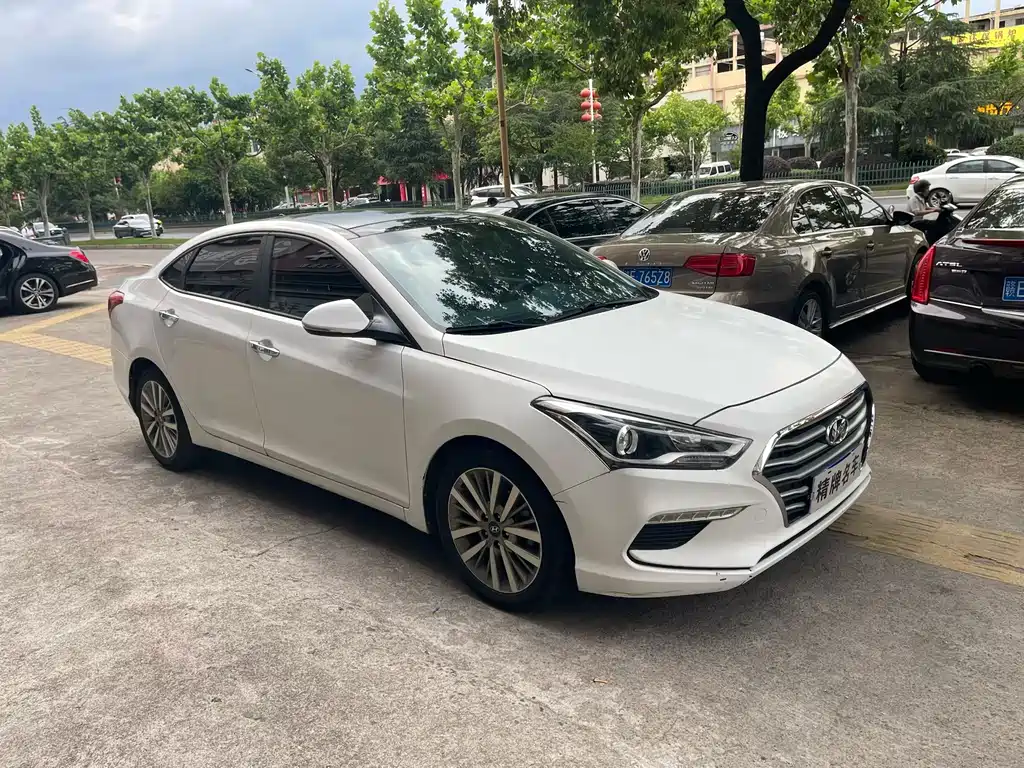 Hyundai Mistra — фото 2