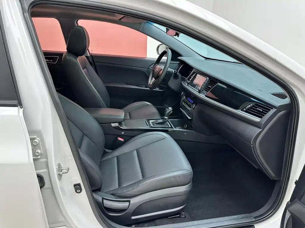 Hyundai Mistra — фото 13