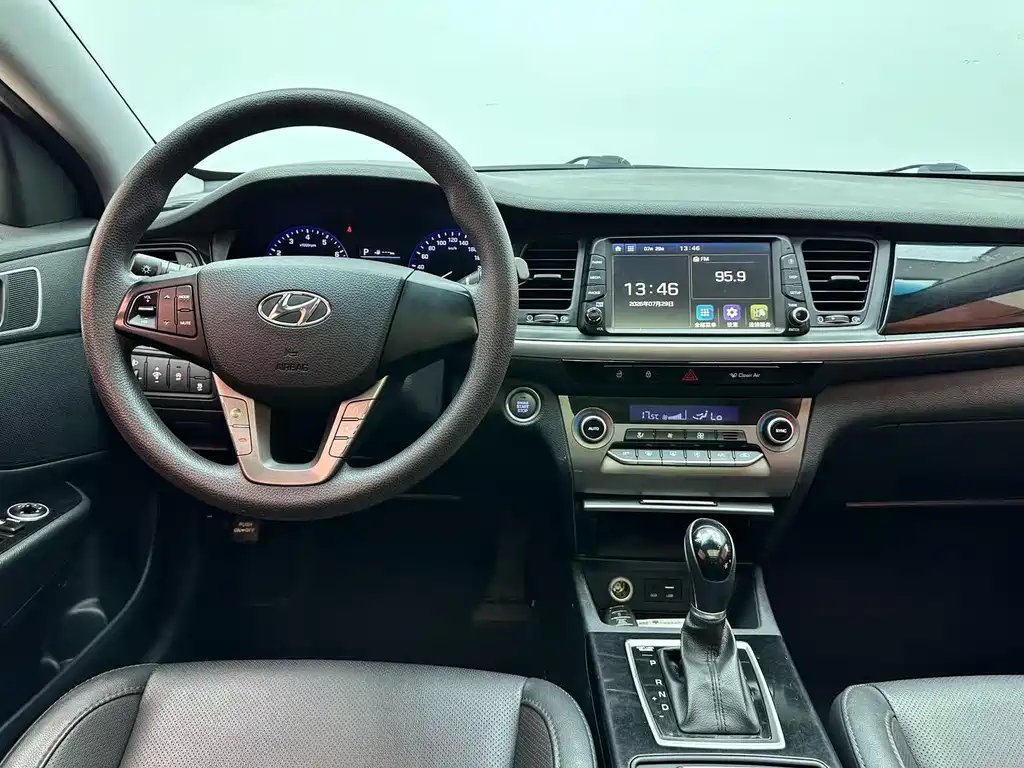 Hyundai Mistra — фото 10