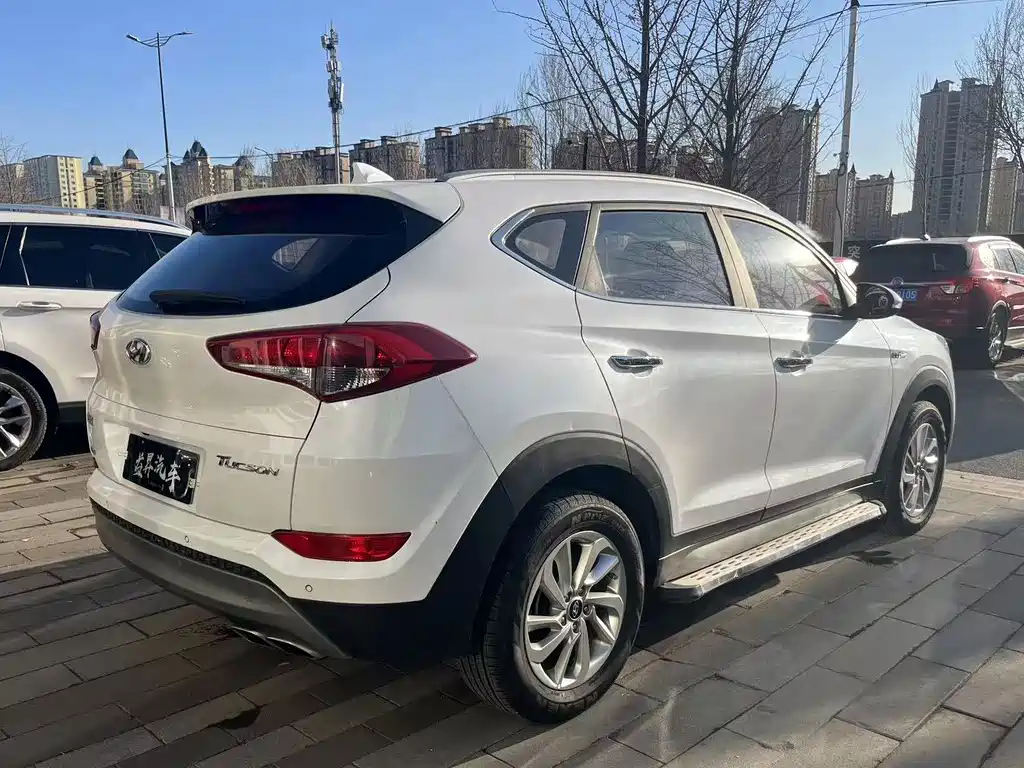 Hyundai Tucson — фото 5