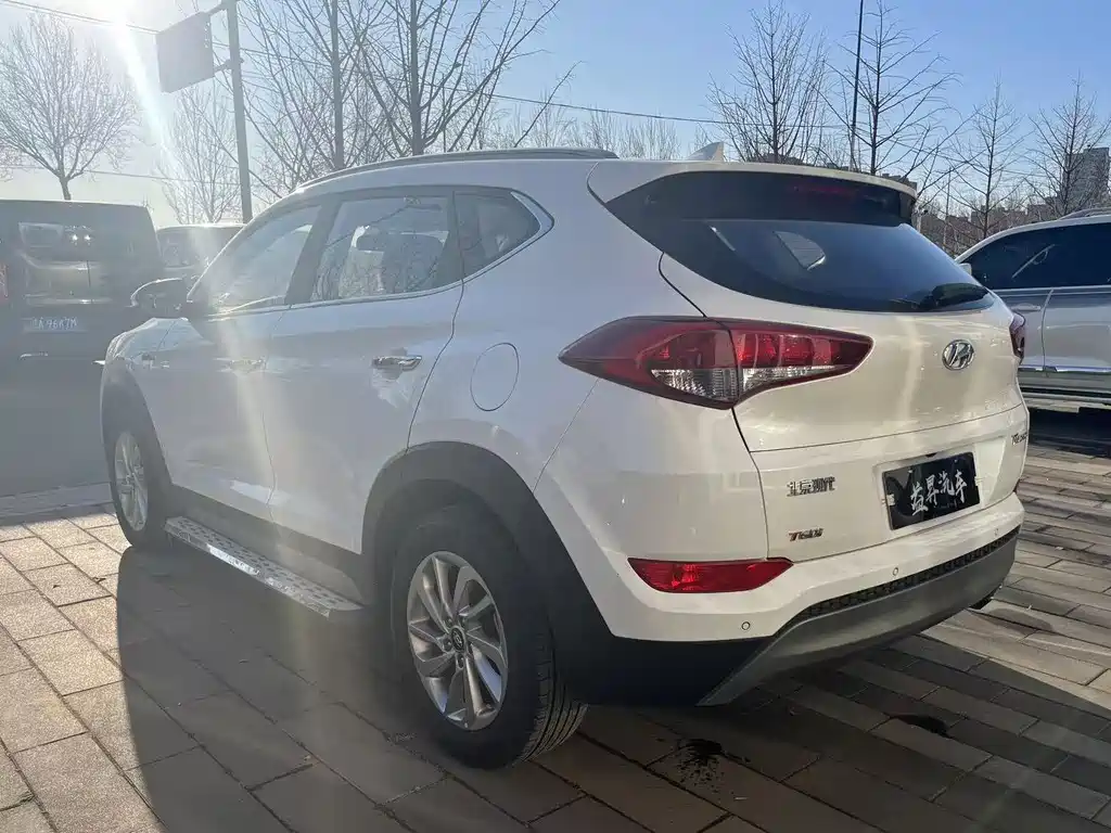 Hyundai Tucson — фото 6