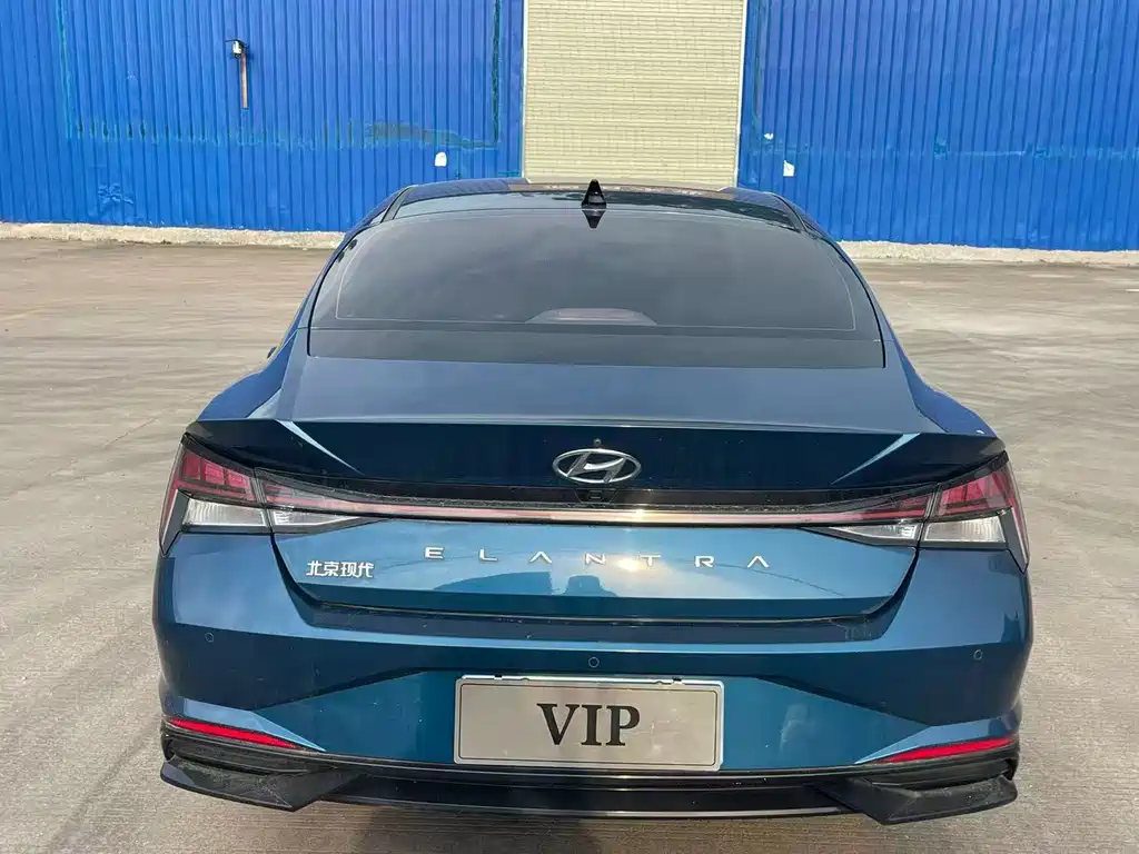 Hyundai Elantra — фото 4